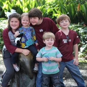 Meet your Posher, Sharon